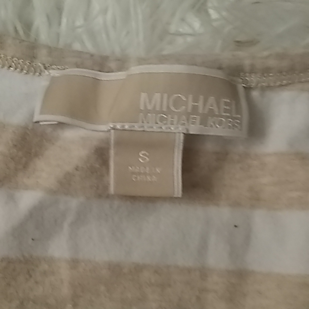Michael kords ❤️t shirt - Picture 2 of 5